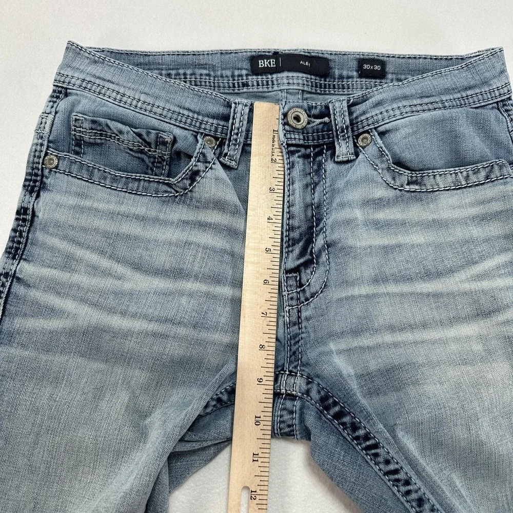BKE Alec Jeans Mens 30x30 Blue Straight Stretch Denim Light Wash Casual Prep